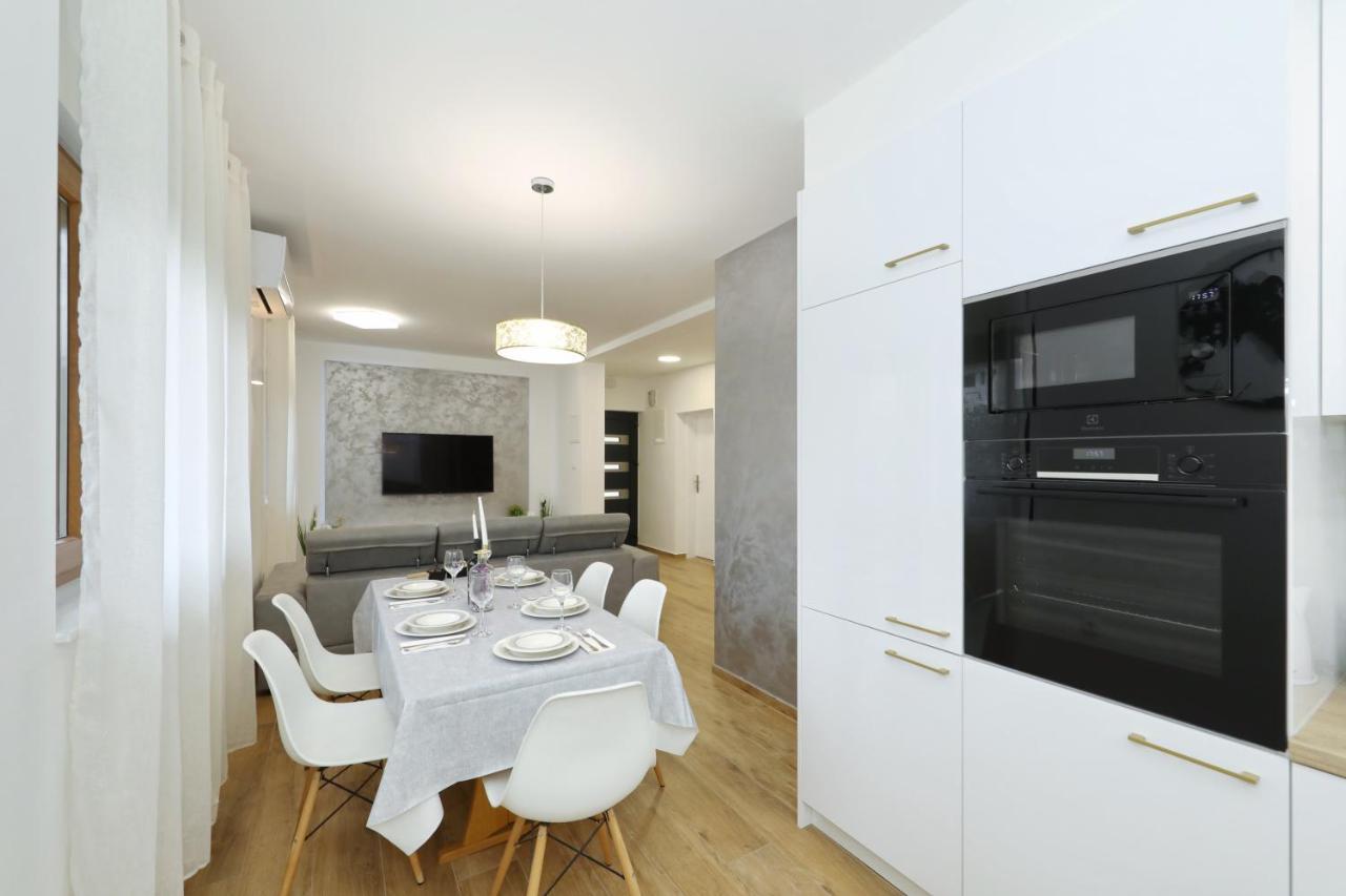 Apartment And Room Mare *