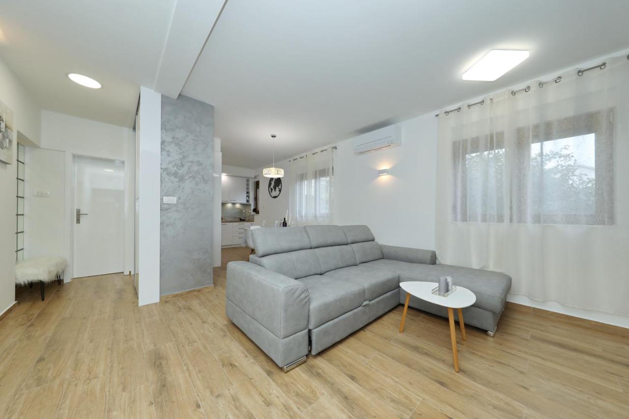 Apartment And Room Mare *