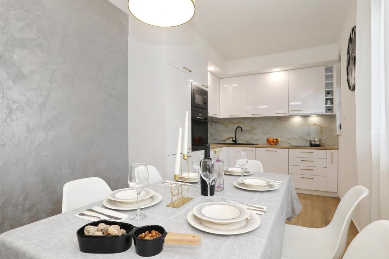 Apartment Apartment And Room Mare Zadar